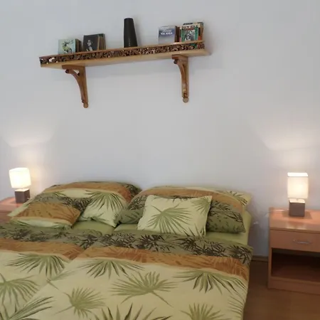 Szabadido Vendeghaz Apartment *